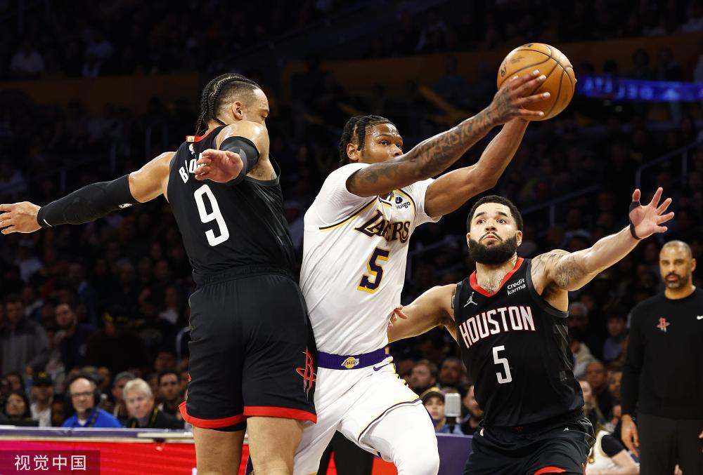 供了在萨勒 供了在萨勒